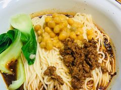 -东三里屯豌杂面
