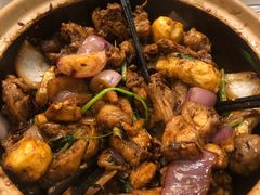 -胡须佬鸡煲四季火锅店(石厦西村直营店)