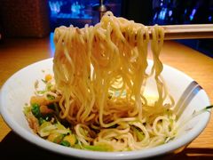 特色渣渣牛肉干拌面-村外有星光小食铺(长嘉汇店)
