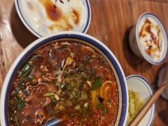 -云阿蛮云南生烫牛肉米线(奉贤路店)