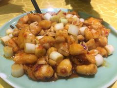 宫保鸡丁-红红烤鸭店(西单店)