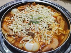 -三清洞摩西韩式年糕火锅(威高广场店)