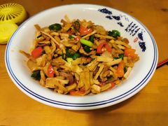 -老板很二(吉大店)