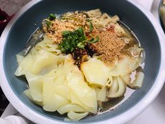石河子风味凉皮-董小西的凉皮和椒麻鸡(三元桥店)