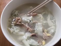 -鲸育宝宝月嫂(徐汇店)