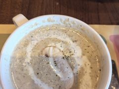 奶油蘑菇汤-安妮意大利餐厅(世贸天阶店)