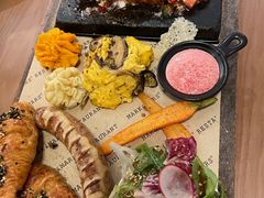 -Mark&Mars Restaurant