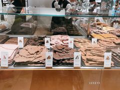 面包甜点陈列柜-Laderach 莱德拉(上海环贸iapm店)