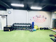 -征成健身连锁私教工作室(九公里店)