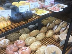 -焙丽拾光(麦凯乐直营店)