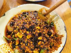 -拈签一笑黄牛肉辣卤串串