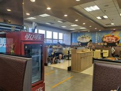 -灵芝妹子海鲜米线(香炉礁山姆店)