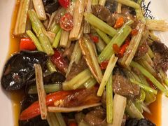 -伊兰麒兰馨园·川菜·清真馆(339电视塔店)