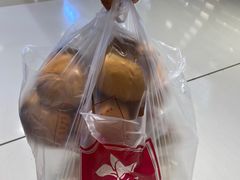 -白玉兰食品甜凤店(合生汇店)