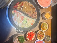 -萍姐火锅·公路夜市(武汉首店)