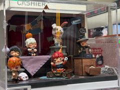 -泡泡玛特POPMART(黄岛新城吾悦店)