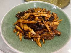 -大鸭梨烤鸭店(金顶街店)