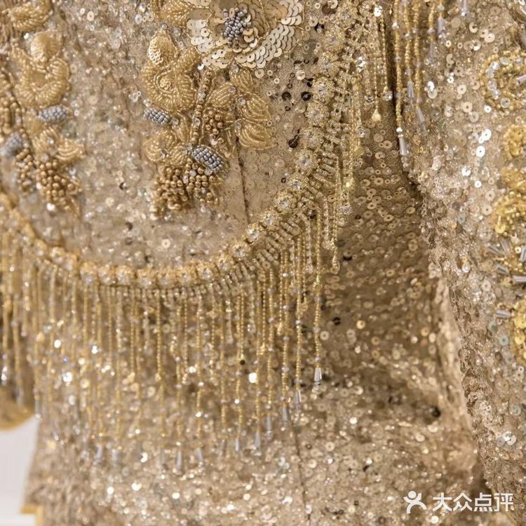 绝美金色秀禾服|婆婆妈妈都赞不绝口