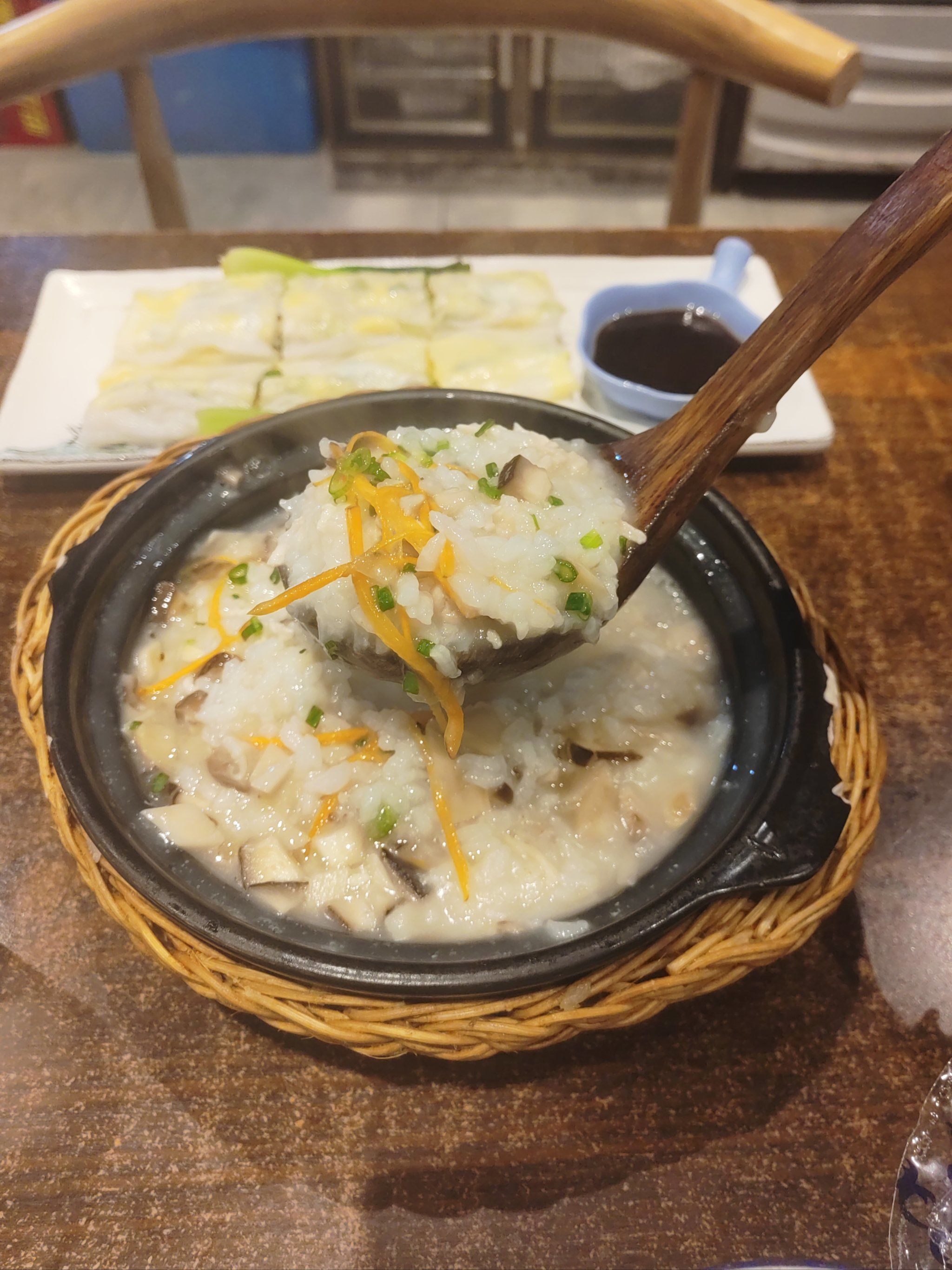 家常鸡肉粥的温暖滋味