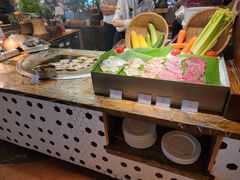 自助取餐区-广州中心皇冠假日酒店-环市食坊·海鲜自助餐厅