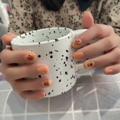 -UGIRL有个美甲