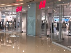 -H&M(华润万象城店)