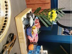 -铭牛烧肉·和牛海鲜自助(高新月牙湖店)