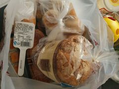 -新利香西饼店(惠友超市店)