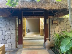 -三亚湾海居铂尔曼度假酒店