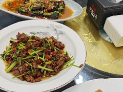 -湖南人家湘菜馆(镇江路店)
