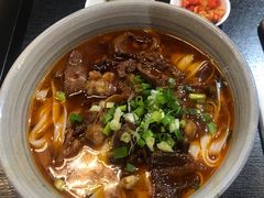 红烧牛肉粉-湖嗦·湖南米粉(世纪金源燕莎店)