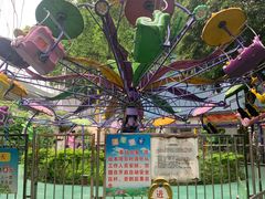 -顺德大良半月城游乐场