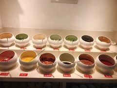 自助调料区-澳美徕·港式花胶鸡火锅(高新万达店)