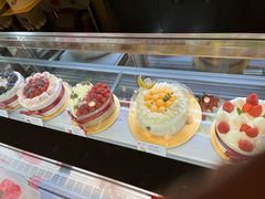 -花花卷卷·鲜食蛋糕(静安久光百货店)