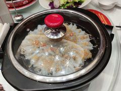 红杏蒜香虾-红杏酒家·地道川菜(一品天下店)