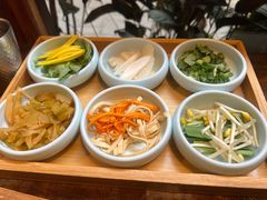 -银米·云南传统过桥米线(双廊黑金冠店)