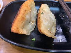 一只锅贴-汇吃汇喝美食街(上海建发浦悦荟广场店)