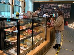 面包甜点陈列柜-星巴克(北京西大望路温特莱店)