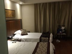 -上海御花园酒店