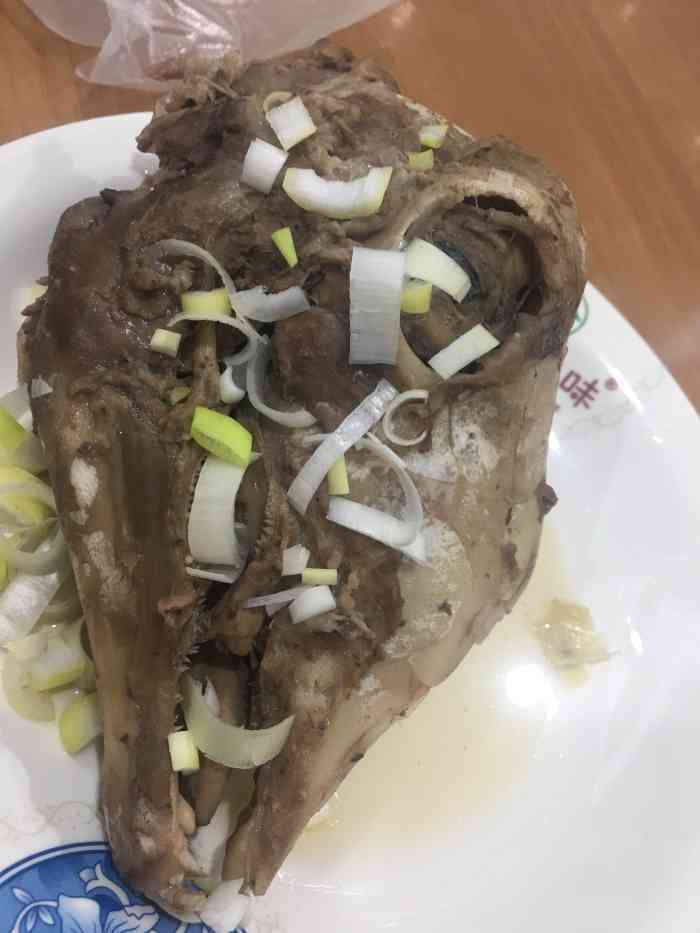 马德国五香羊头名小吃-"在固原也没有找到什么可以吃的店,说是羊头.