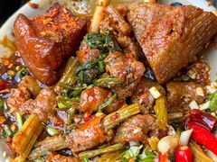 -郑记·古法黑砂锅串串(龙泉店)