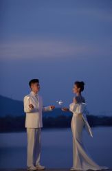 -至臻微拉婚纱摄影