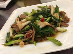 大蒜炒羊肉丝-老中和羊肉馆