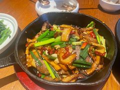 杏鲍菇炒牛肉-云海肴·汽锅鸡·云南菜(苏州中心店)