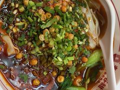-呷佬·长沙手工米粉(金沙江路店)