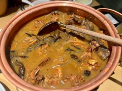 小鸡炖榛蘑-关东小磨东北菜(上海长风大悦城店)