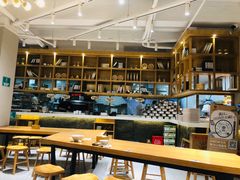 大堂-小桃园·豆浆油条(复兴中路店)