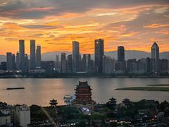 -东方豪景花园酒店·怡景旋转餐厅