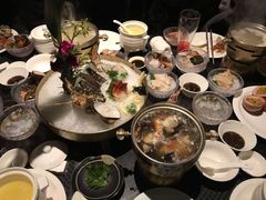 -半岛翡丽海鲜自助餐厅(观风亭店)