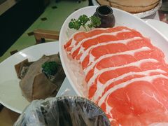 -洪氏嗨捞·广东猪肚鸡·椰子鸡火锅(西咸万象城店)